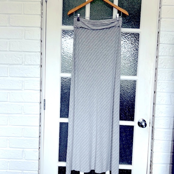 Studio maxi skirt - Picture 2 of 7